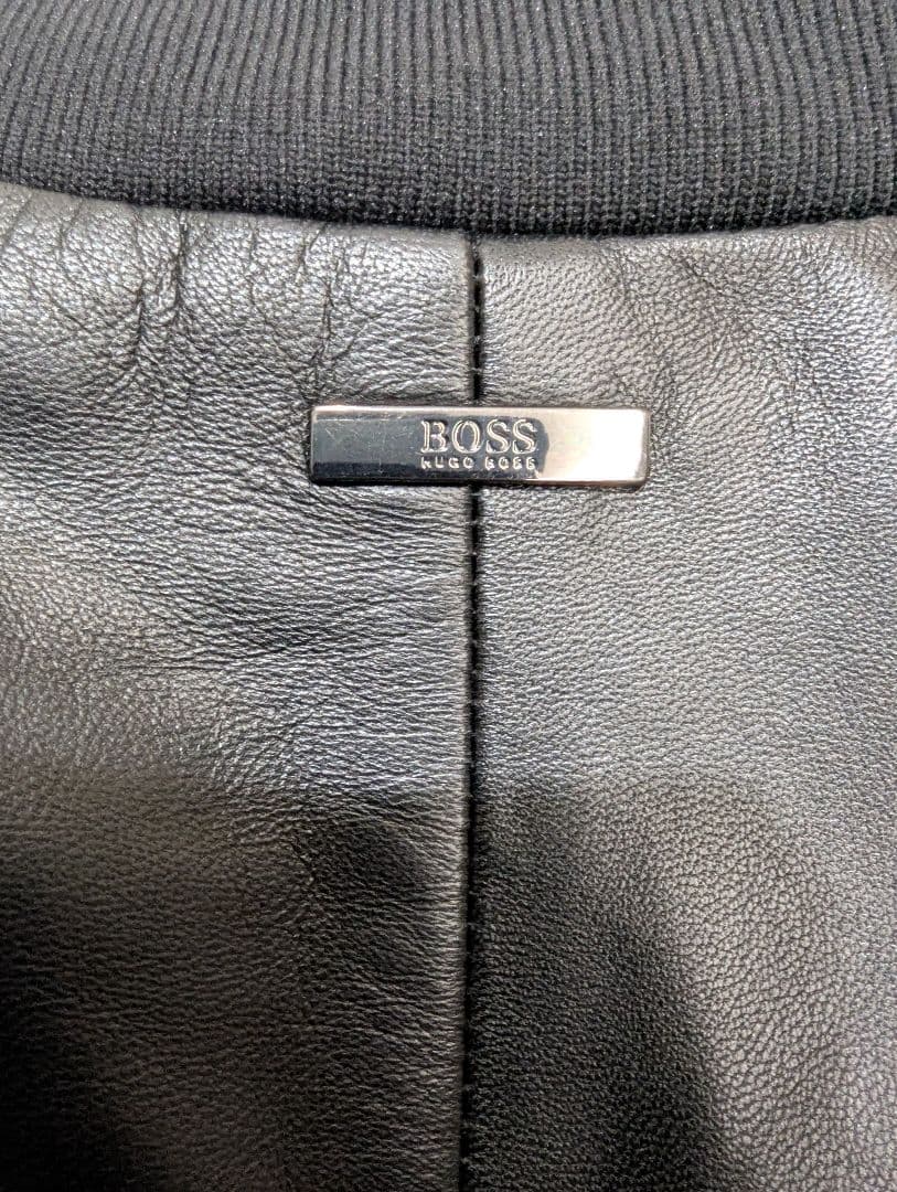 HUGO BOSS レザー ジャケット ボンバーネック 黒 白 48 MA1