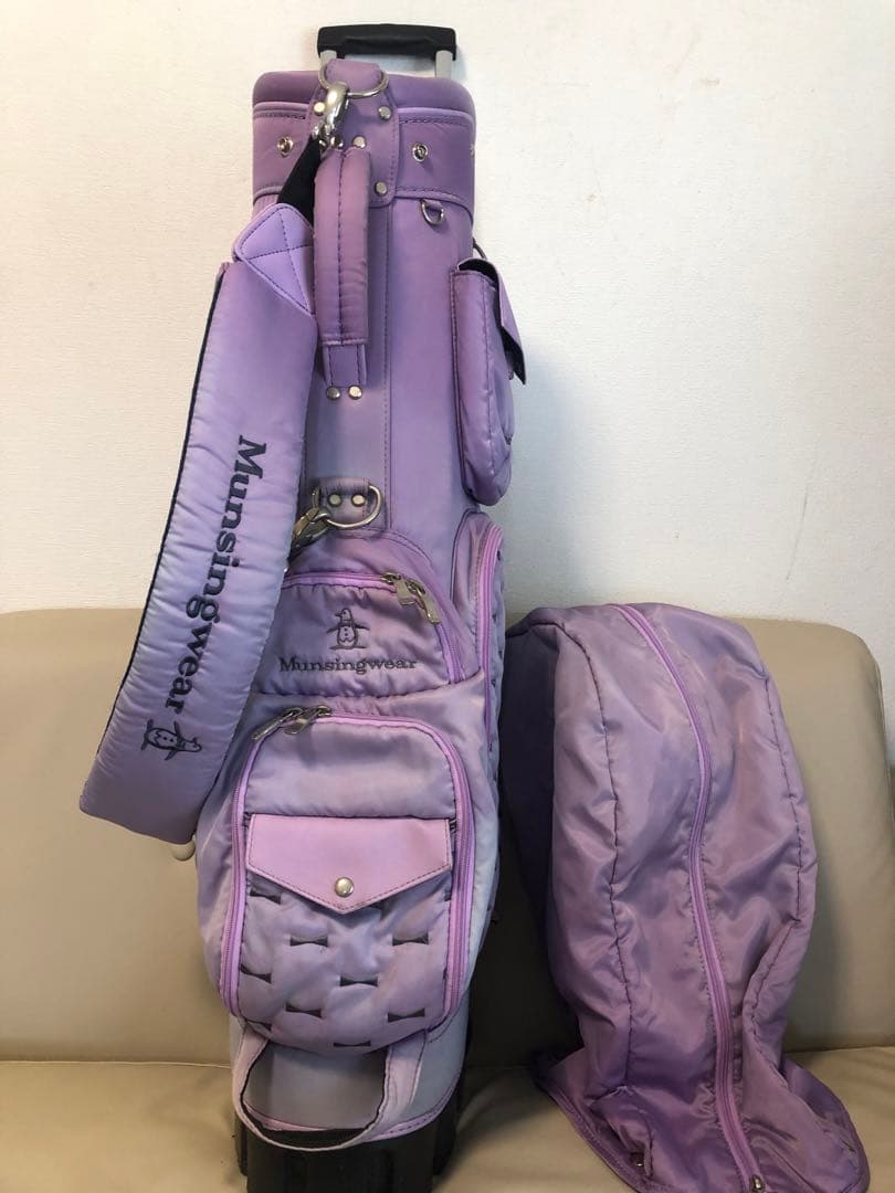 【送料込み】希少モデル　マンシング　キャスター付きキャディバッグ　レディース