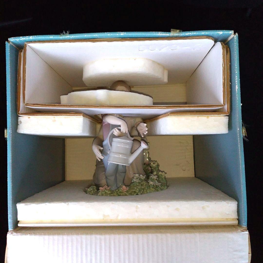 レア 美品 リヤドロ LLADRO ママのお手伝い フィギュリン 箱あり8028