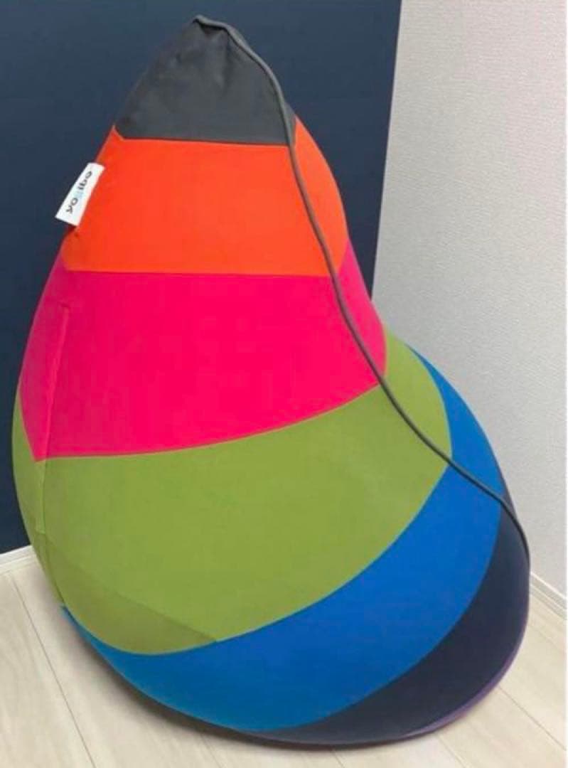 Riki Higashinaka 　Yogibo ラウンジャー レインボー