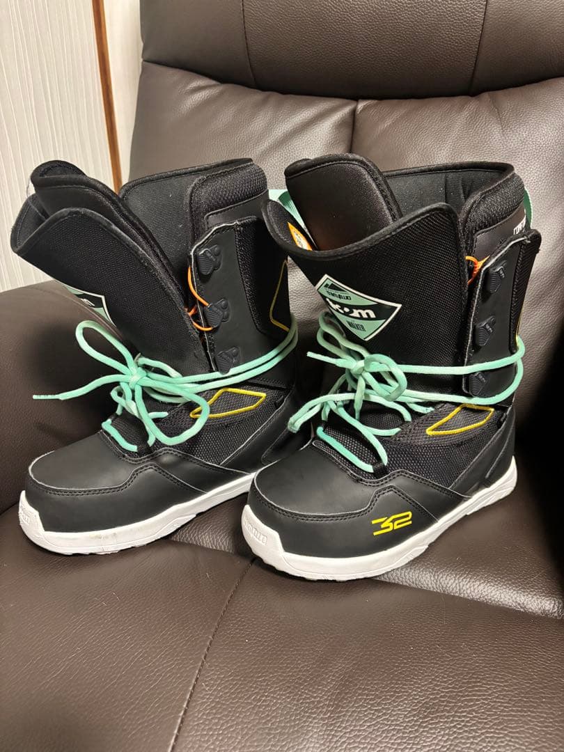 thirtytwo LIGHT JP WALKER 26cm スノーボードブーツ