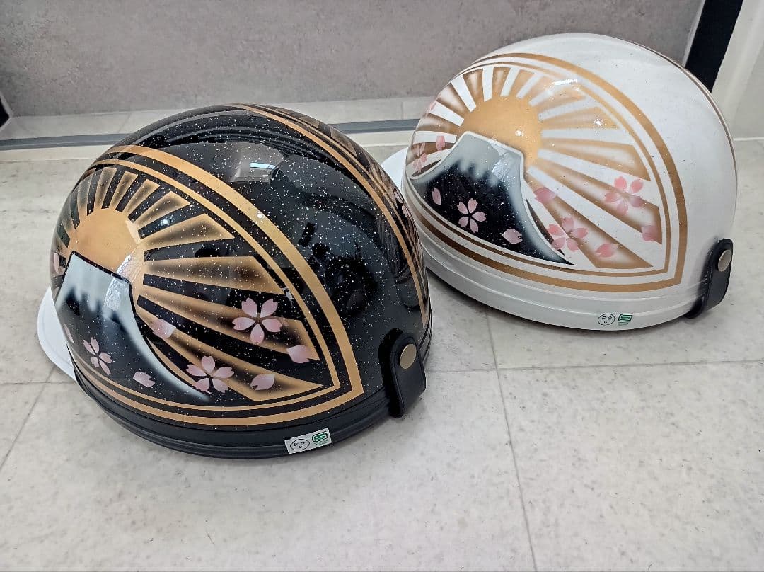 カスタムコルク半　黒金　白金　七色ラメ