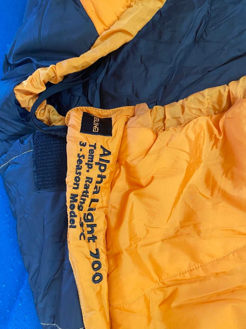 イ*ュ様 ISUKA イスカ アルファライト 700 寝袋 綺麗 2回 使用