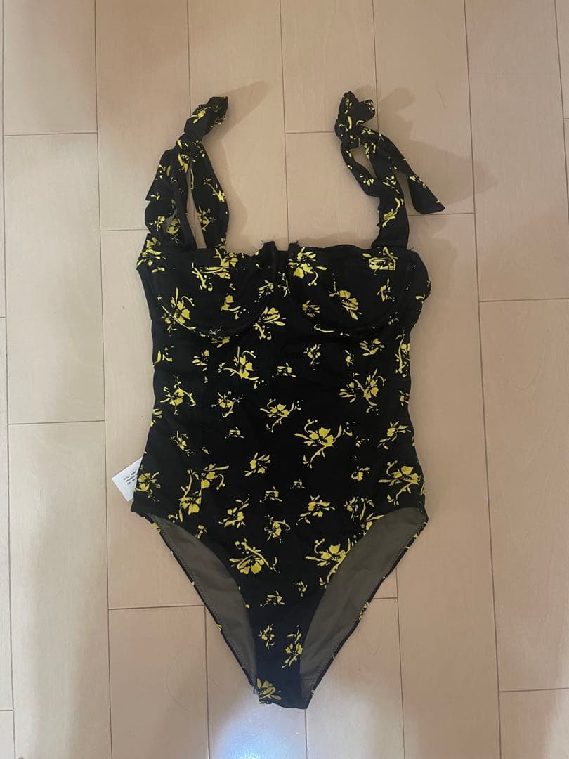 【新品未使用】GANNI フラワープリント ワンピース水着