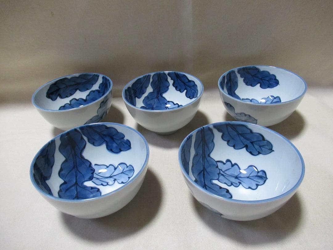 有田焼　源右衛門造飯碗　５客　染付根菜図　共箱