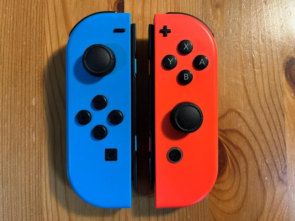 値下不可:美品中古 Nintendo Switch 箱と付属品完備 オマケ付き