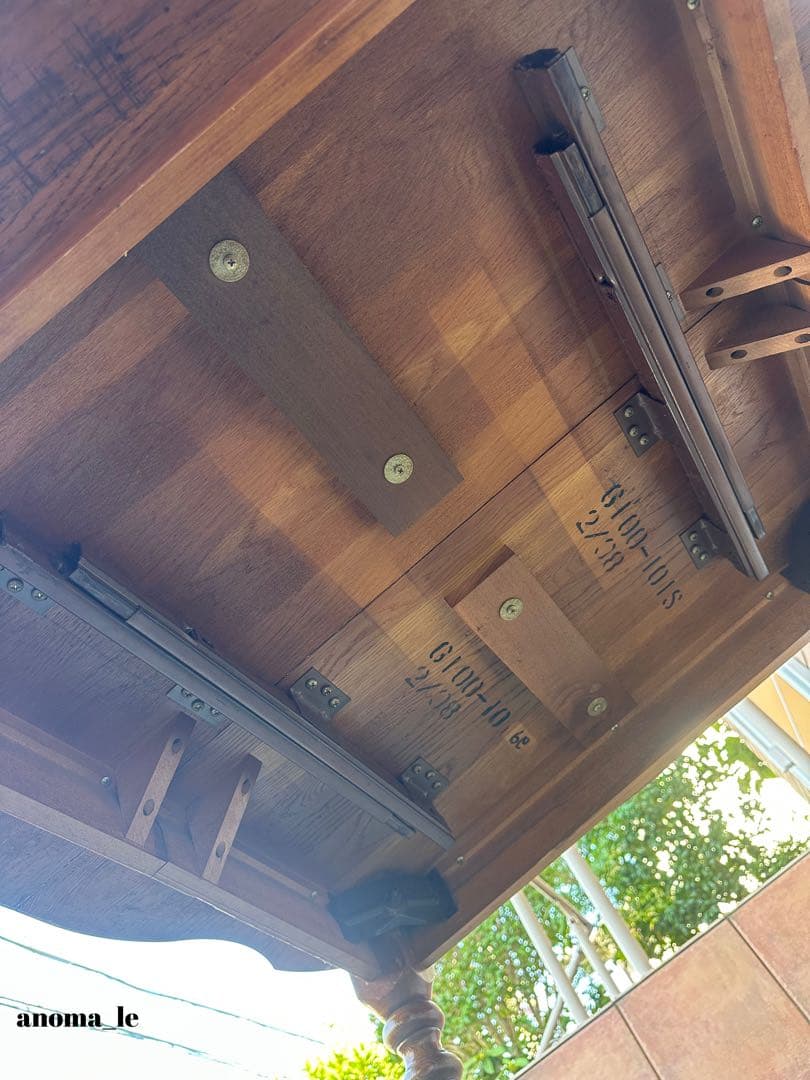 【ダイニングテーブル】米国　木製　カントリースタイル　エクステンションテーブル◎