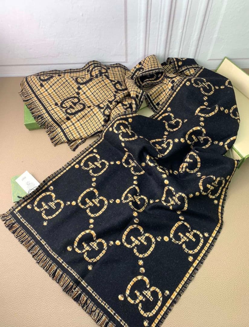 GUCCI グッチ GGロゴ マフラー ブラック ベージュ リバーシブル フリン