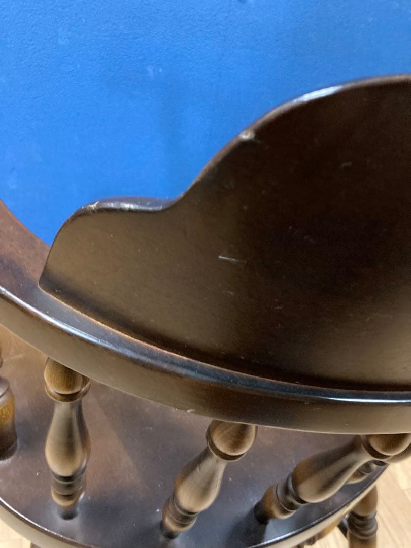 キツツキ　アンティーク調　チェア　ヴィンテージ　ダイニングチェア　アームチェア