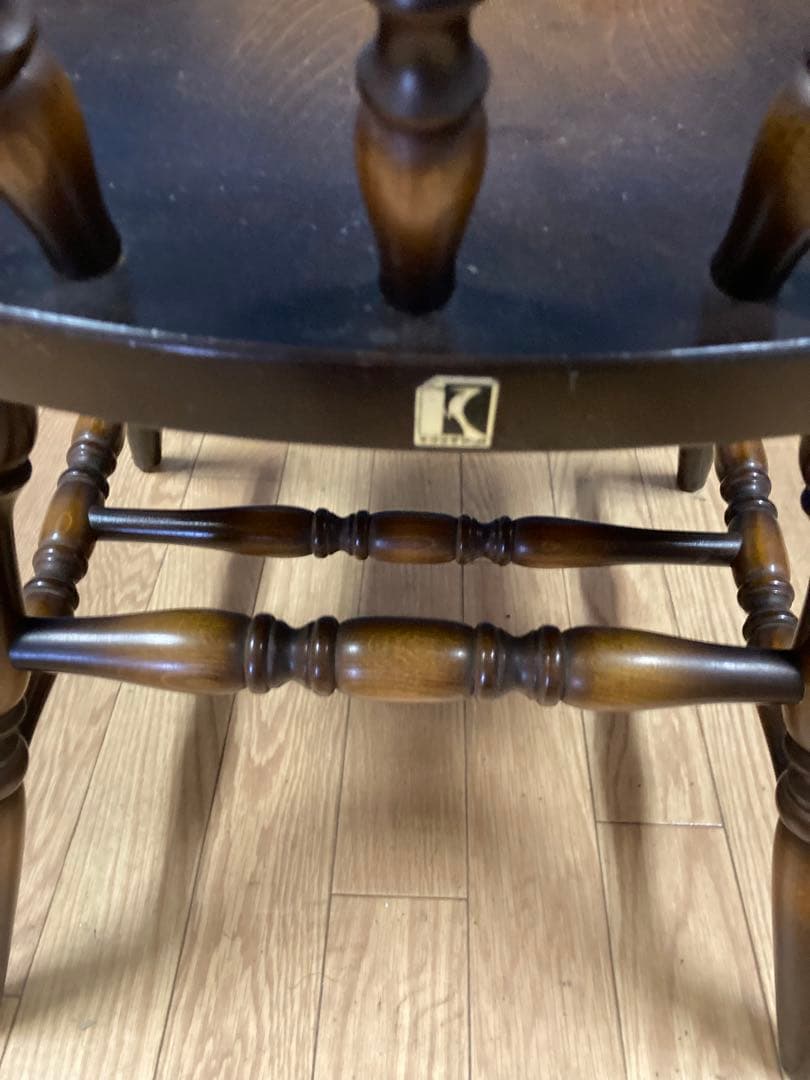 キツツキ　アンティーク調　チェア　ヴィンテージ　ダイニングチェア　アームチェア