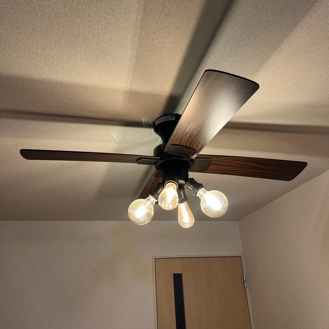 4灯 Ampoule シーリングファンライト【電球は付きません】