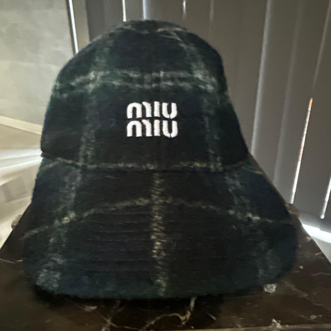MIU MIU キャップ
