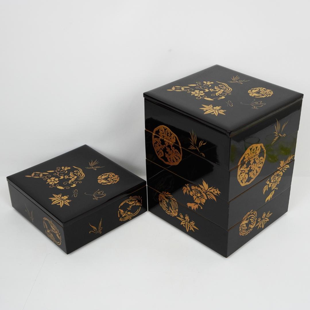漆 蒔絵 重箱 五段 蓋2枚付き 松竹梅 縁起物 収納箱 付属 黒
