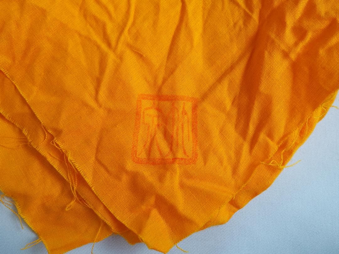 5代三浦竹泉造『色絵魚文蓋置』（共箱）