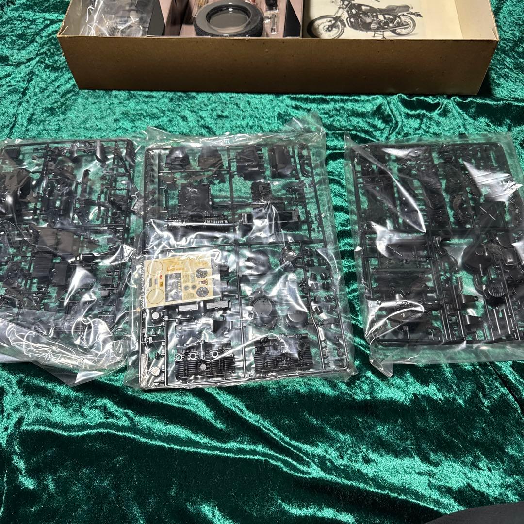 【未組立】ヤマハ XS1100LG ミッドナイトスペシャル　1/6