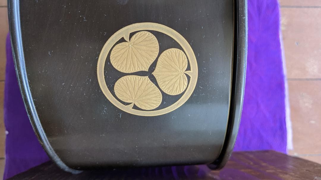 三葉葵紋入りお櫃