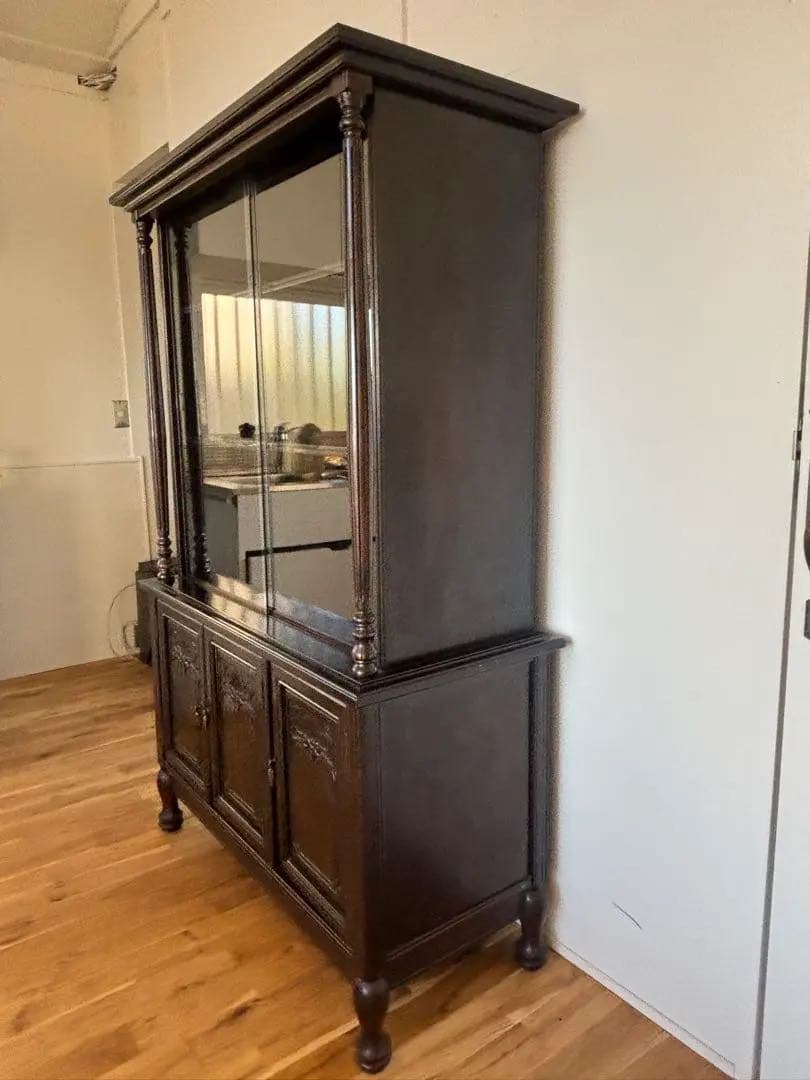 英国クラシック キャビネット アンティーク 食器棚 飾り棚 カップボード 収納