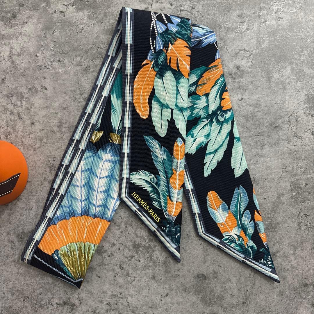 18時まで　新品　エルメス　ツイリー　ブラジル　羽根柄　希少　ブラック　スカーフ