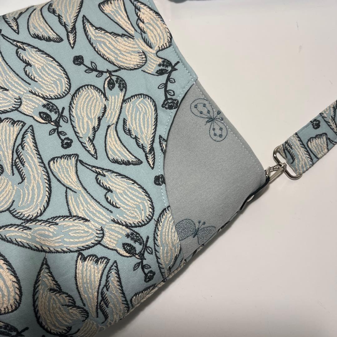 ミナペルホネン　ハンドメイドバッグ　まーるいショルダーバッグ