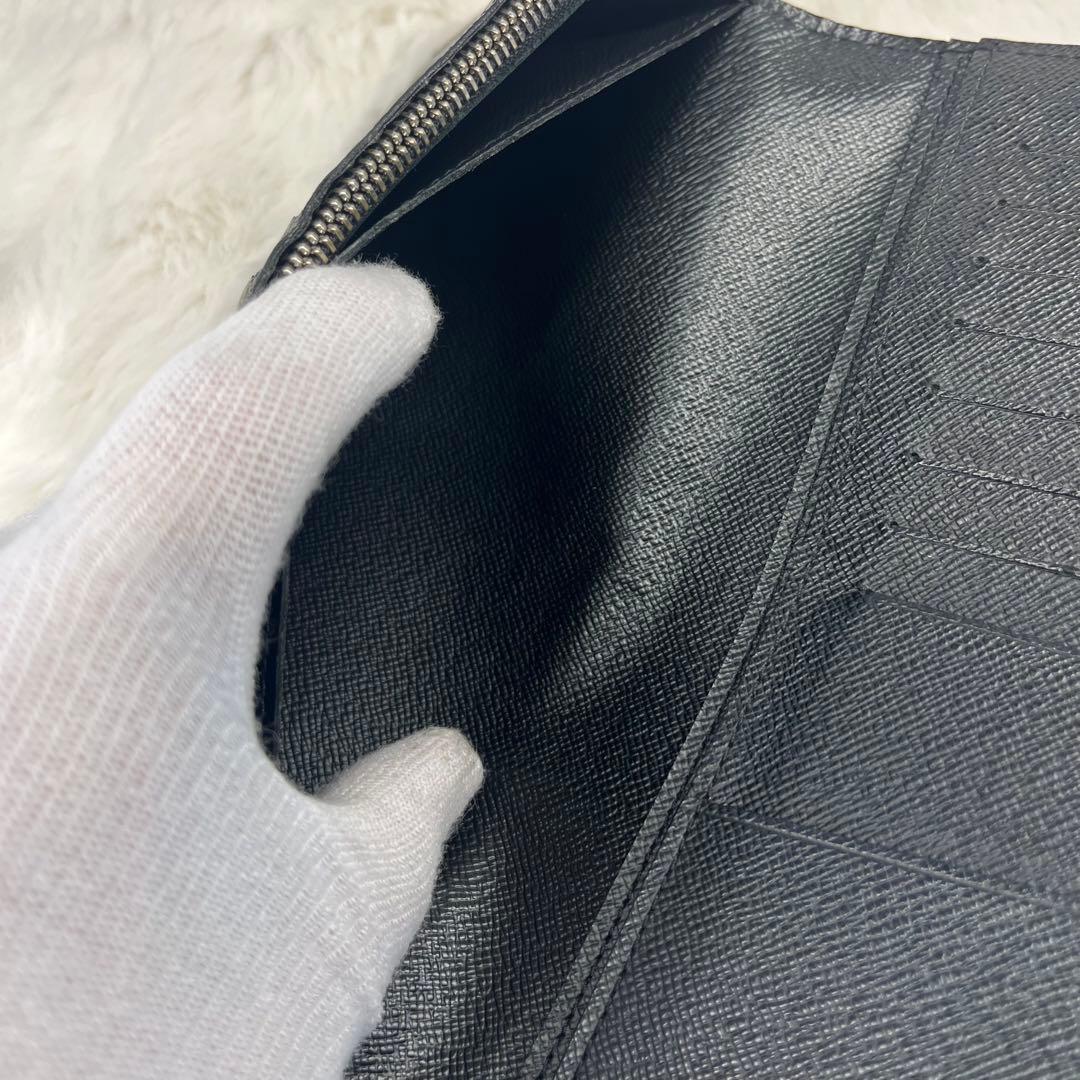 【極美品】ルイヴィトンエピ 長財布 エンボス加工