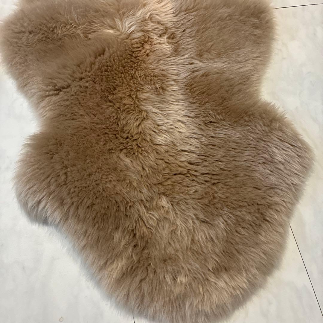 ご希望値下げ中⚠️ムートンラグ　羊毛　キャンプにも