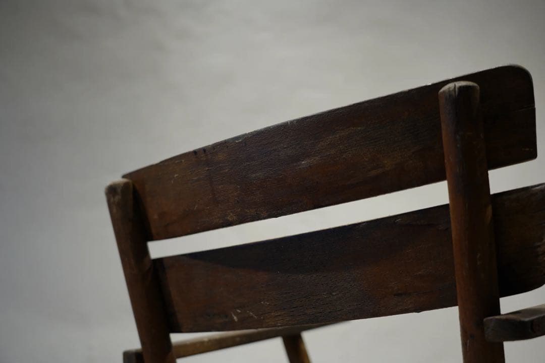 フランスアンティーク　1800年代初期　古木　アームチェア　アート