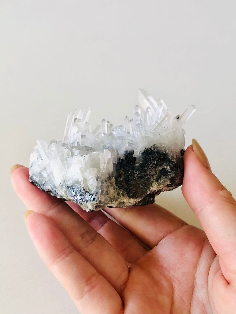 希少！ブルガリア産水晶クラスター