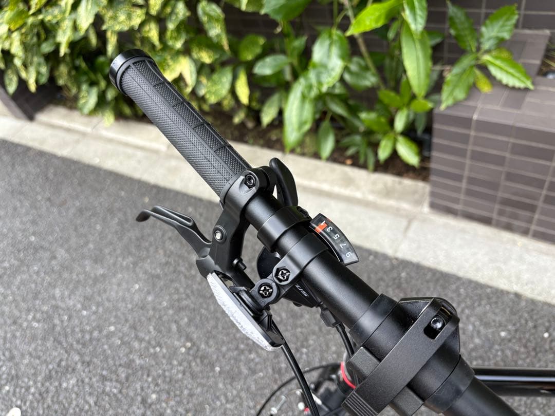 PLATINUM MACH8 プラチナマッハ8 外装9段変速 ブラック