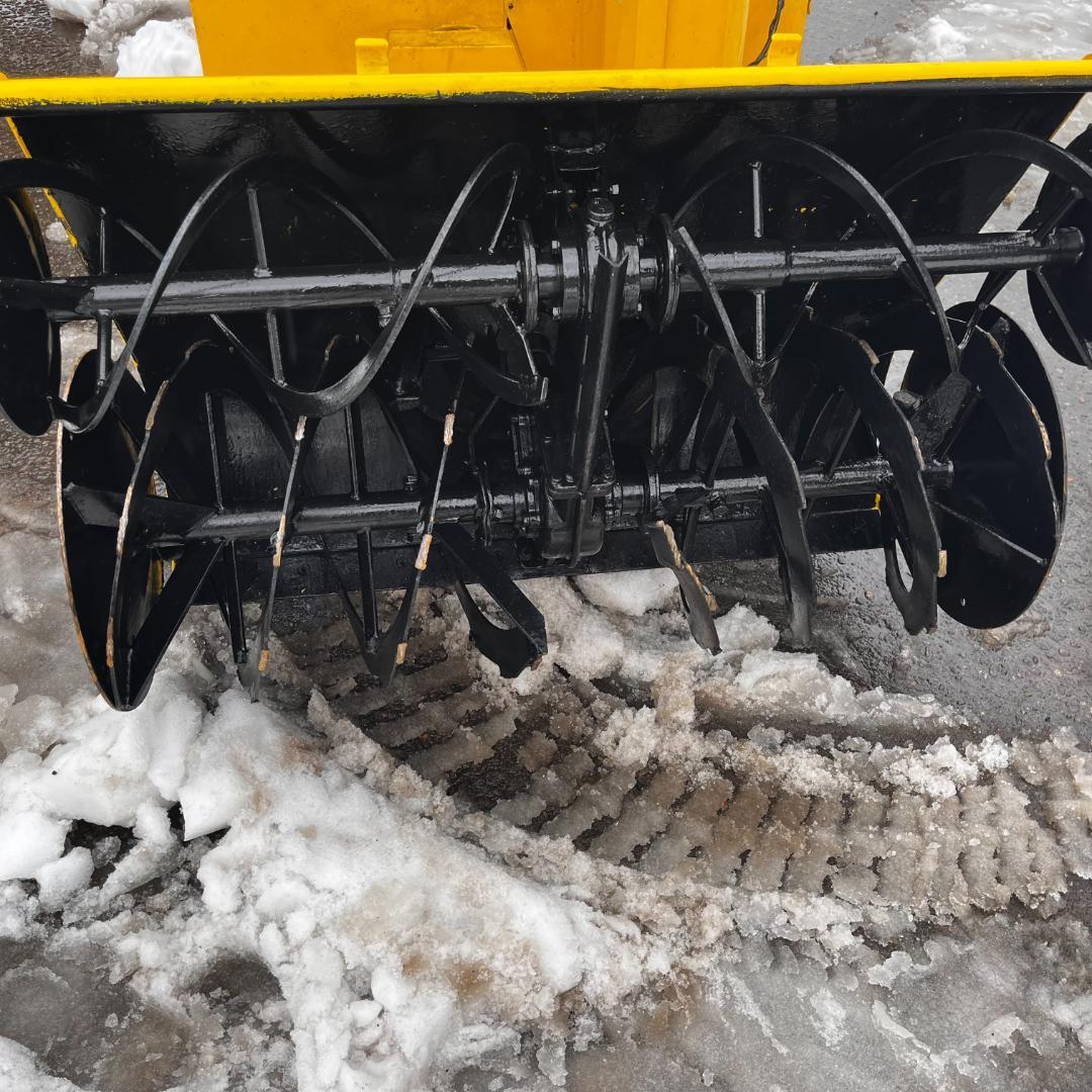 コバシ　除雪機　ST20　20馬力　大型迫力　ディーゼルエンジン　新潟県柏崎市