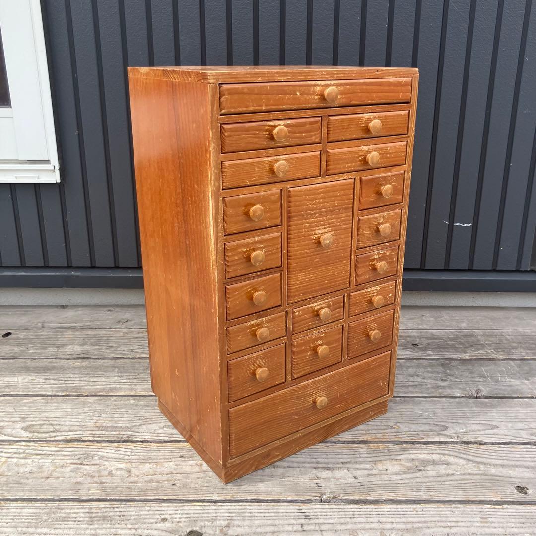 昭和レトロ 木製薬箱 ミニチェスト 箪笥 引き出し収納 引き出し 19杯 9段