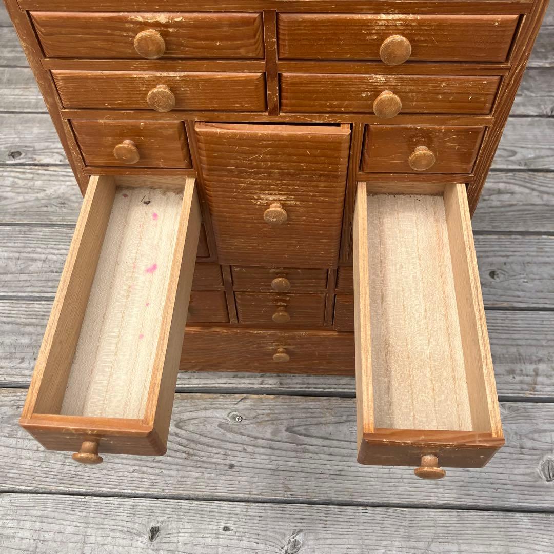 昭和レトロ 木製薬箱 ミニチェスト 箪笥 引き出し収納 引き出し 19杯 9段