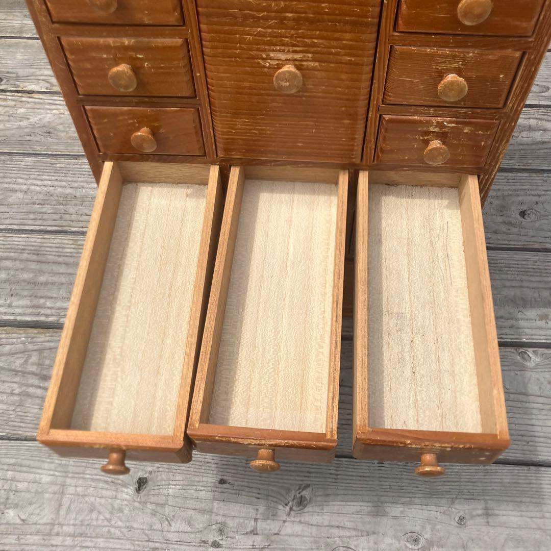 昭和レトロ 木製薬箱 ミニチェスト 箪笥 引き出し収納 引き出し 19杯 9段