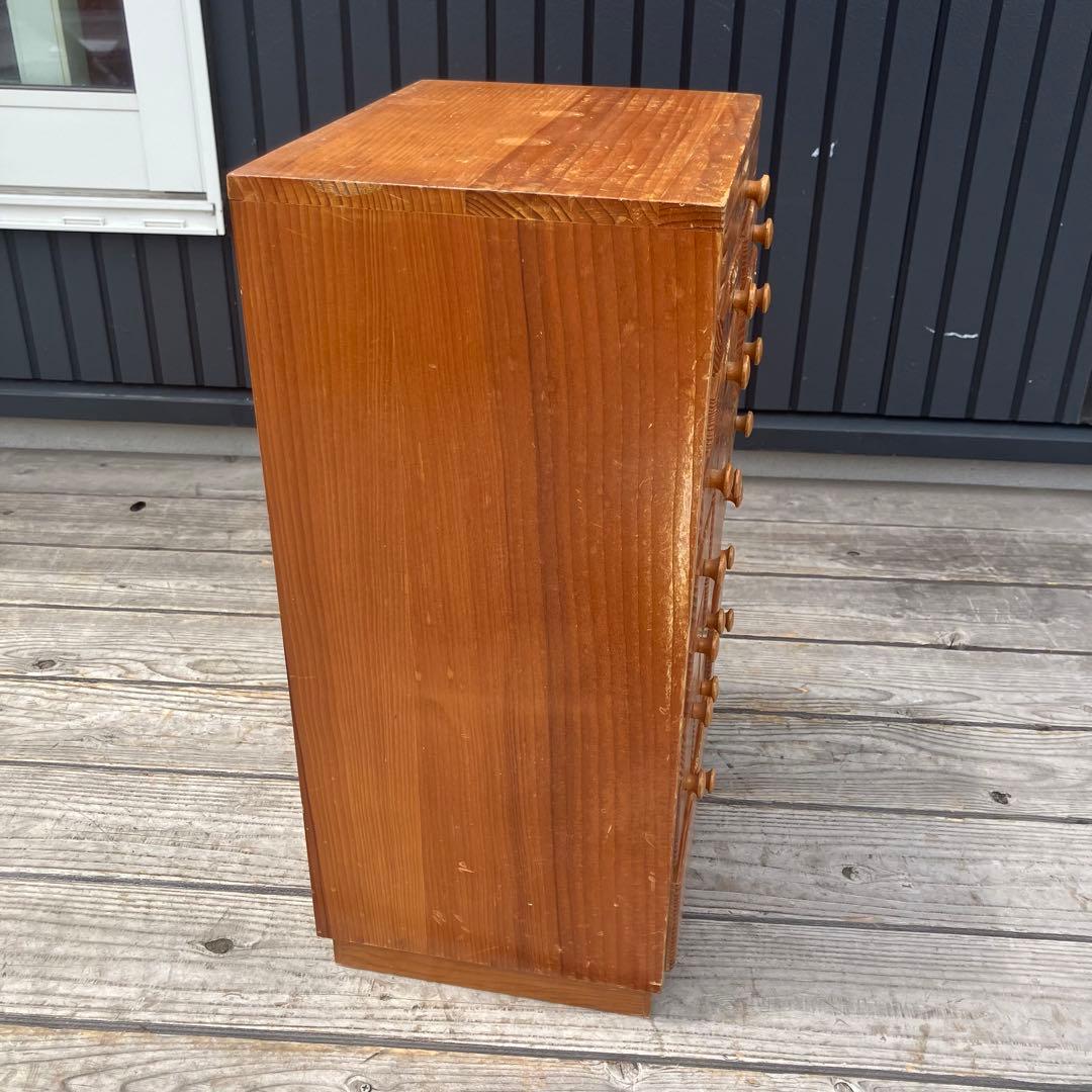 昭和レトロ 木製薬箱 ミニチェスト 箪笥 引き出し収納 引き出し 19杯 9段