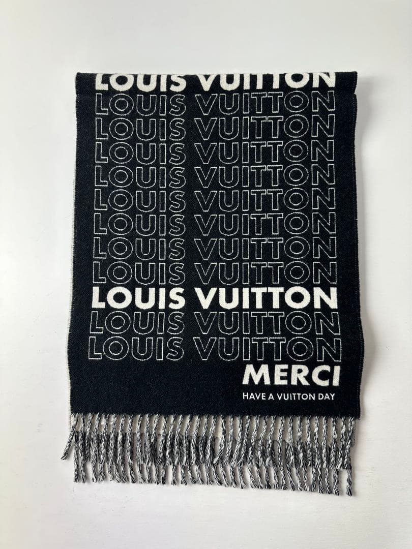 LOUIS VUITTON ルイヴィトン MERCI ロゴマフラー