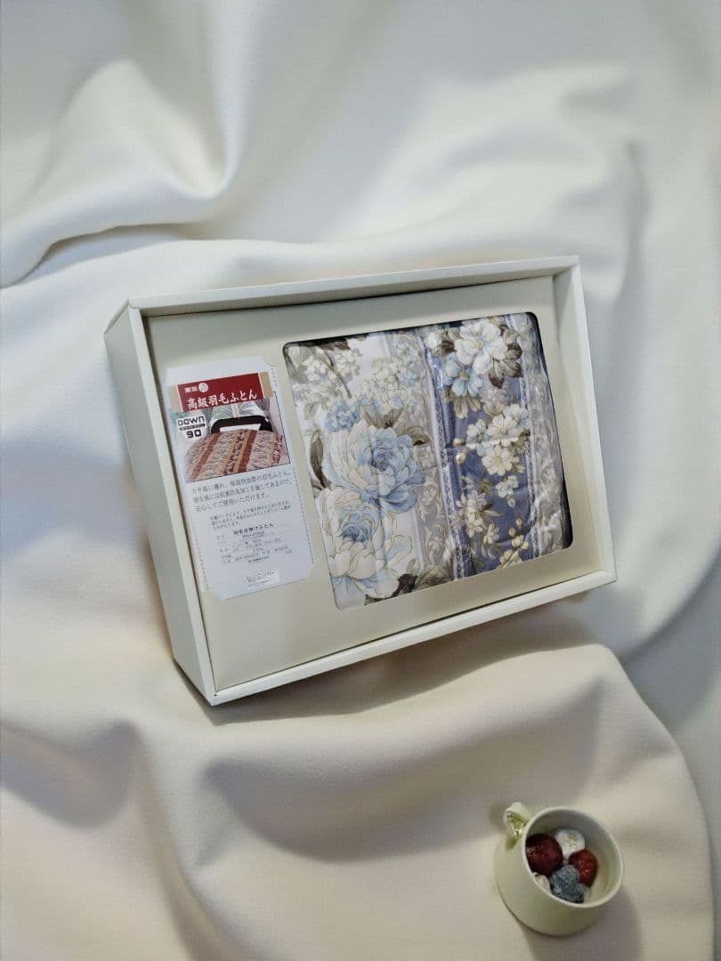 東京西川高級羽毛布団　 150x210cm