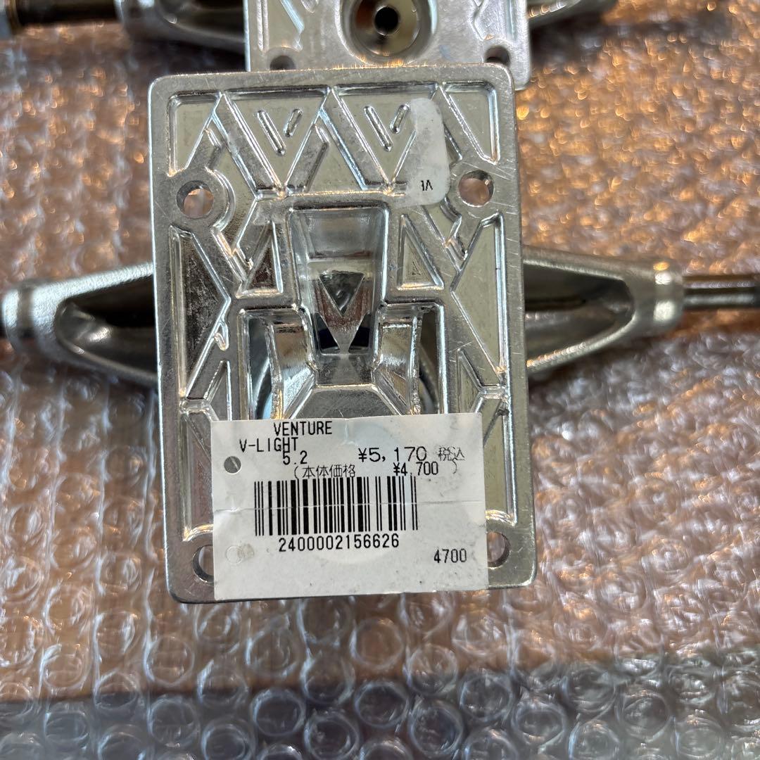 新品　未使用　VENTURE ベンチャー トラック5.0 5.2 スケートボード