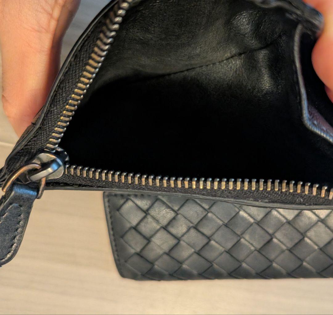 中古　BOTTEGA VENETA 二つ折り財布 ブラック