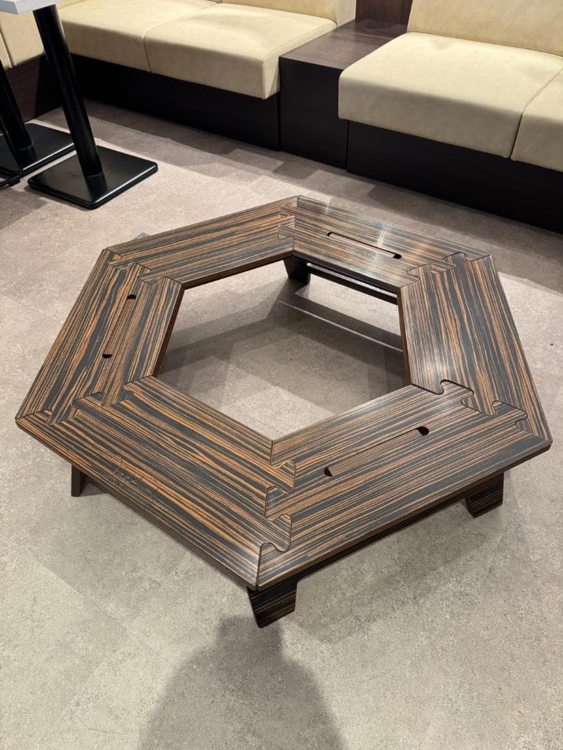 thearth ざぁーす　ヘキサテーブル　黒しま次郎