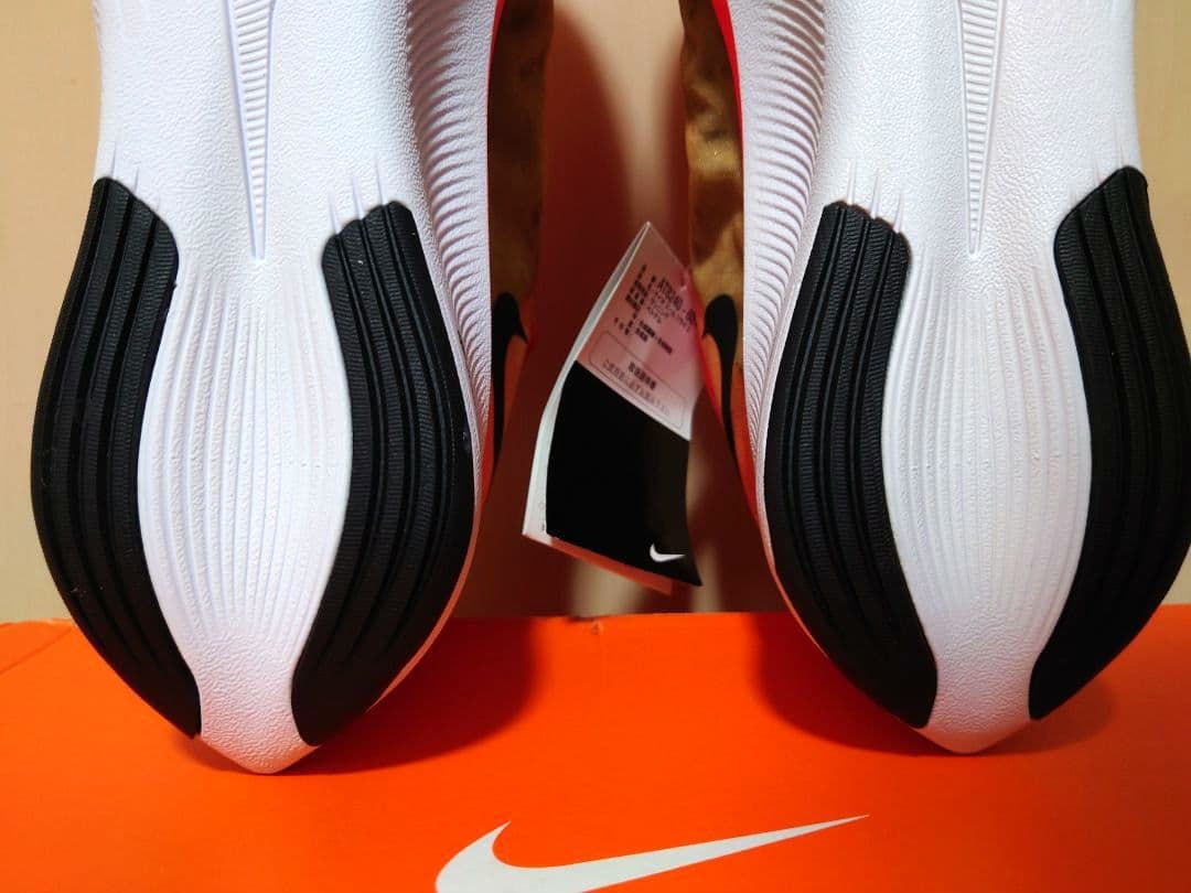 ナイキ 27cm ZOOM FLY 3 未使用 AT8240-601