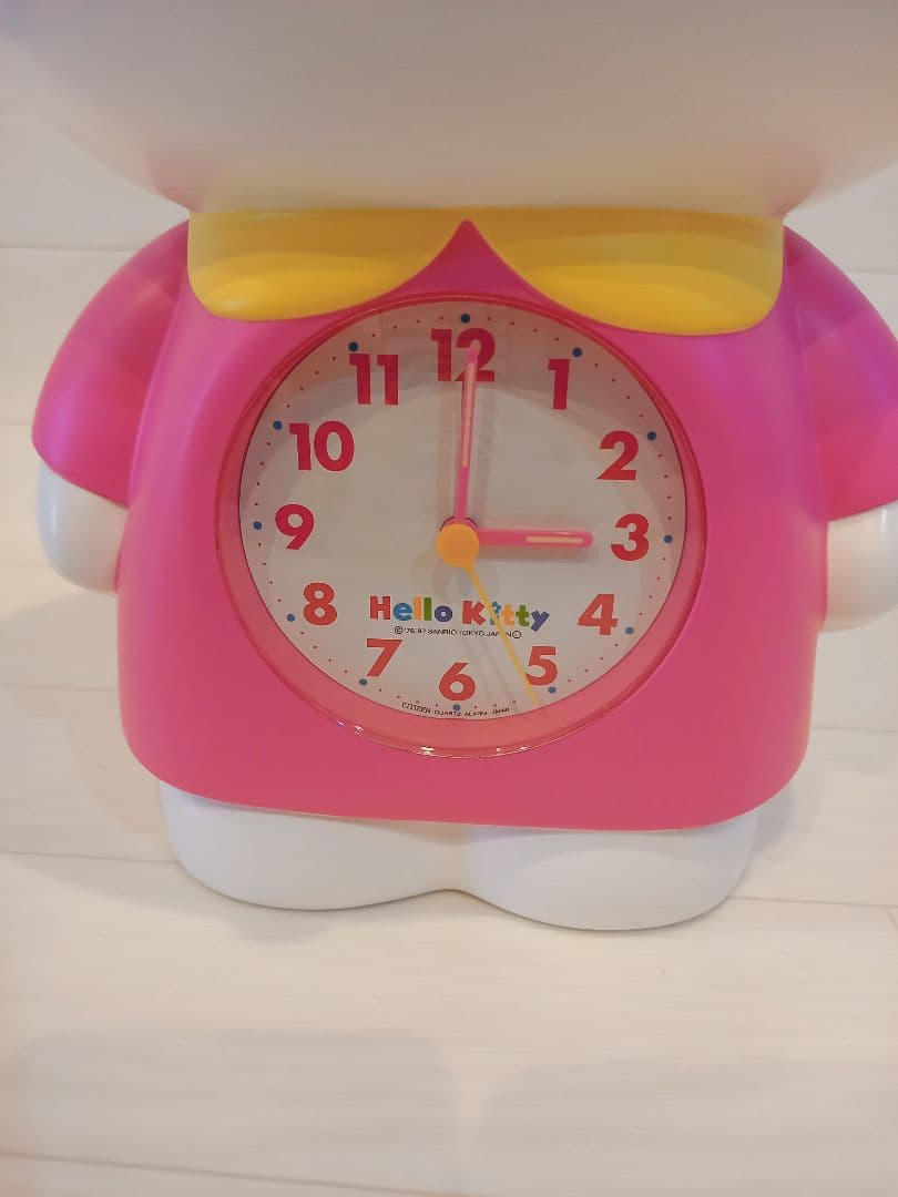 ハローキティ　レトロ　大きい　目覚まし時計　1997年　箱あり　サンリオ