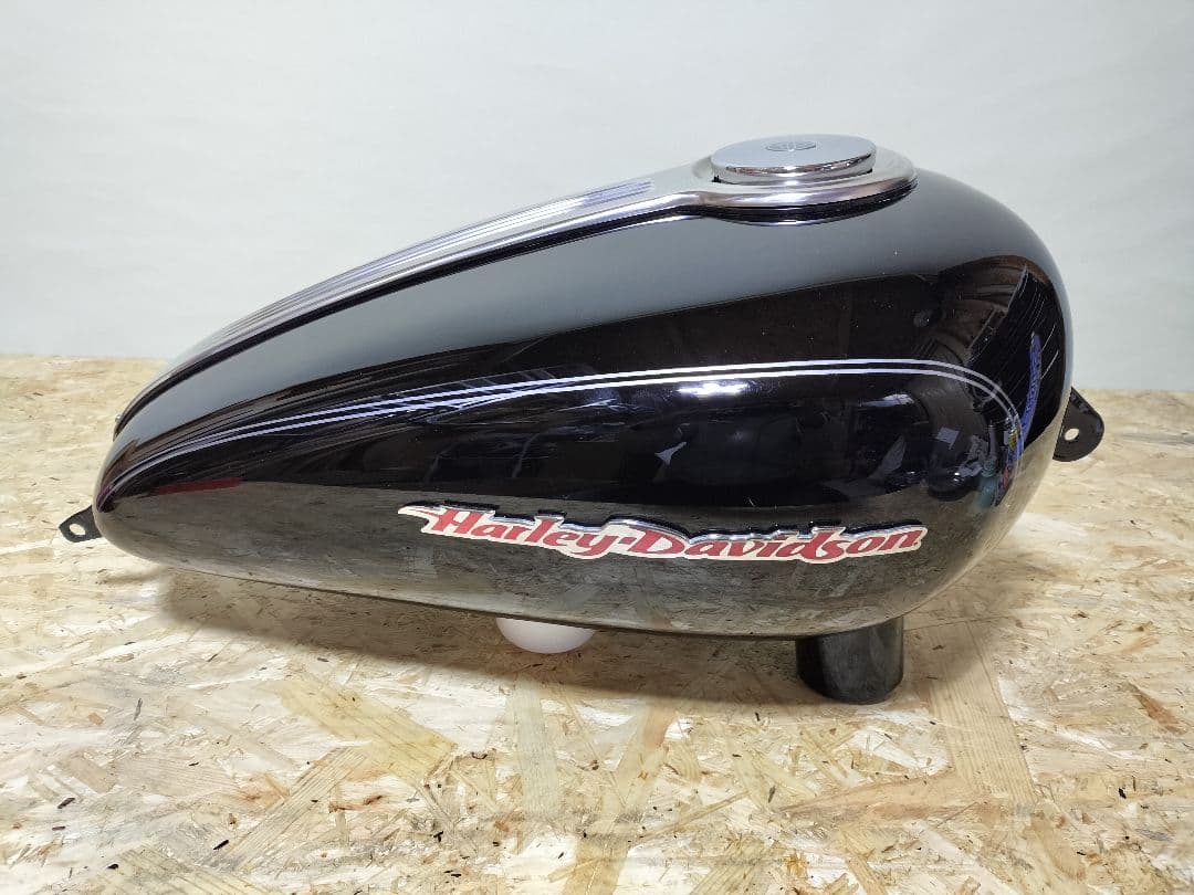 スポーツスター 純正タンク17L（4.5gal）XL883・1200共通