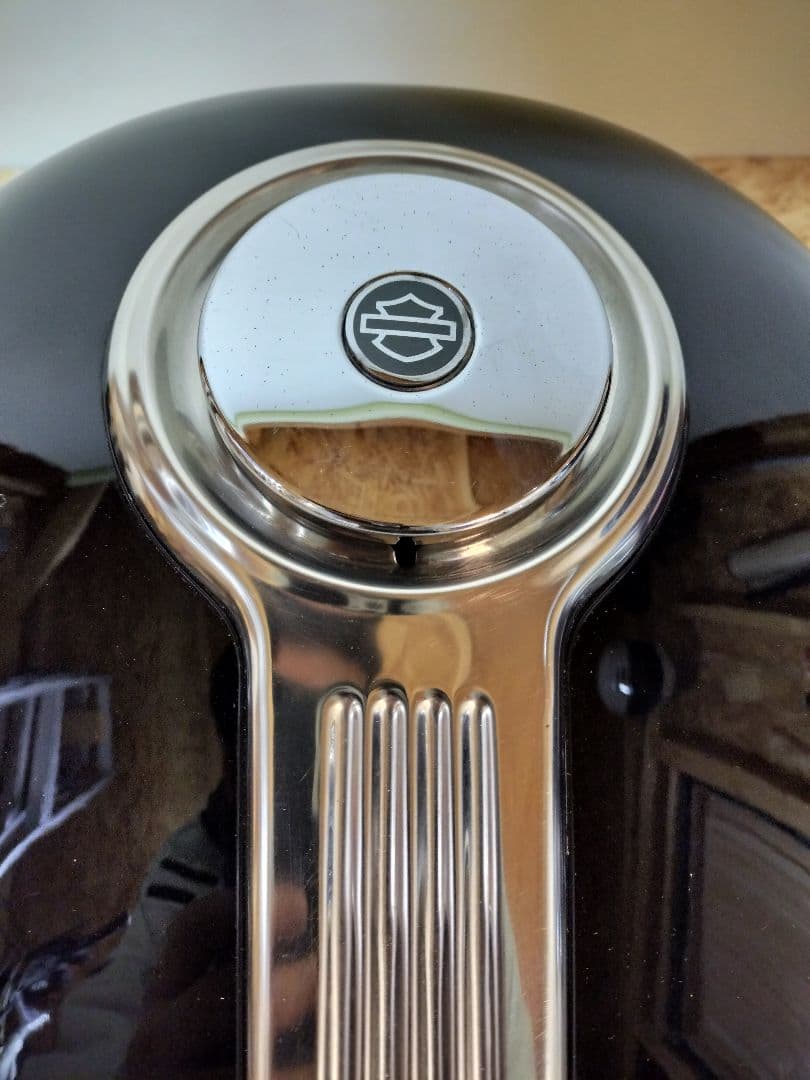 スポーツスター 純正タンク17L（4.5gal）XL883・1200共通