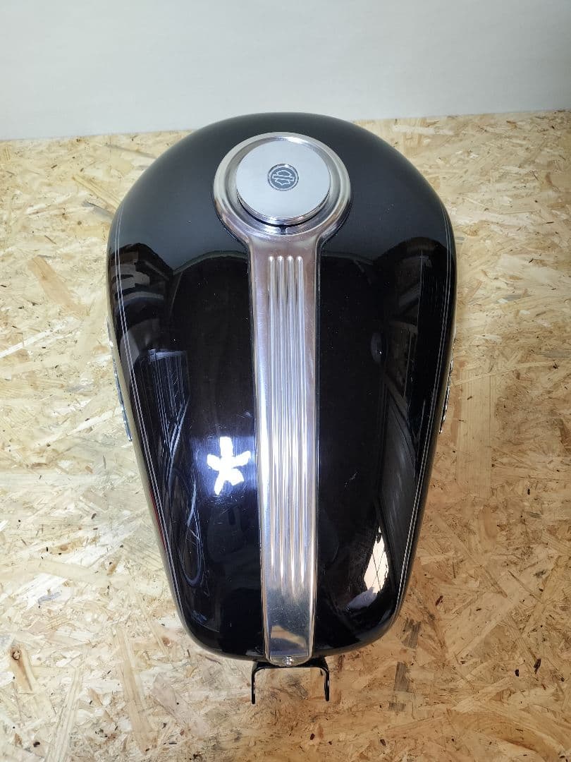 スポーツスター 純正タンク17L（4.5gal）XL883・1200共通