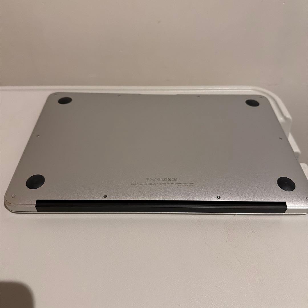 MacBook Air２０１５　11インチ　おまけ付き