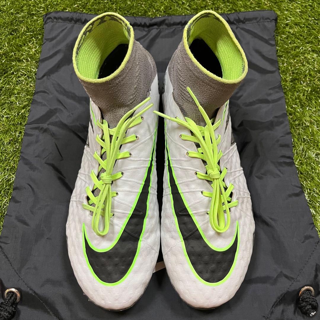 NIKE Hyper Venom Phantom Ⅱ FG 28cm