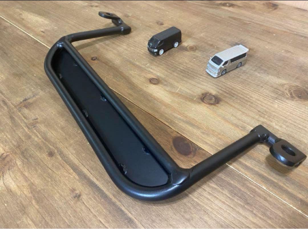 ハイエース200系　スーパーGL フットレスト　運転席側　足おき台