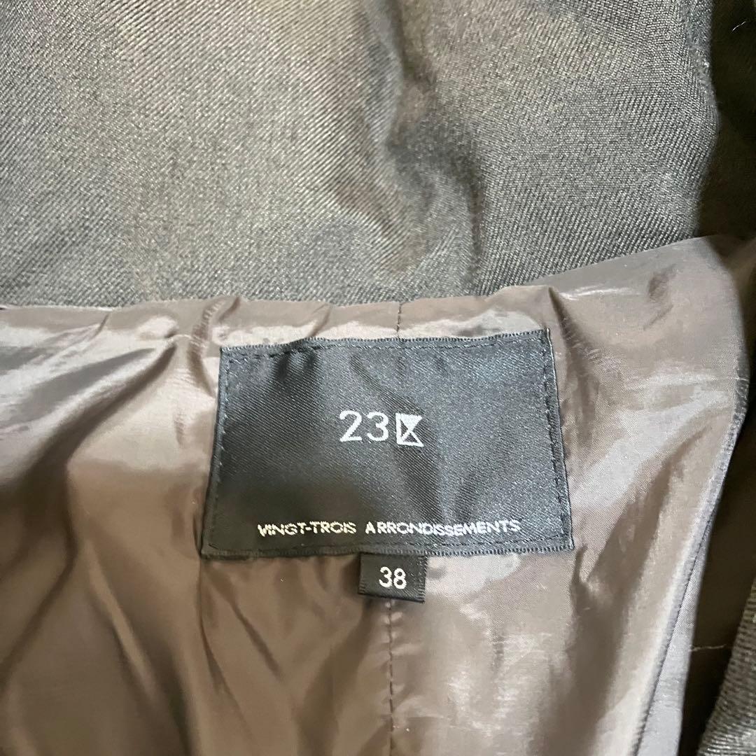 近年モデル　２３区 洗える 撥水加工 シレータフタダウンコート ３８