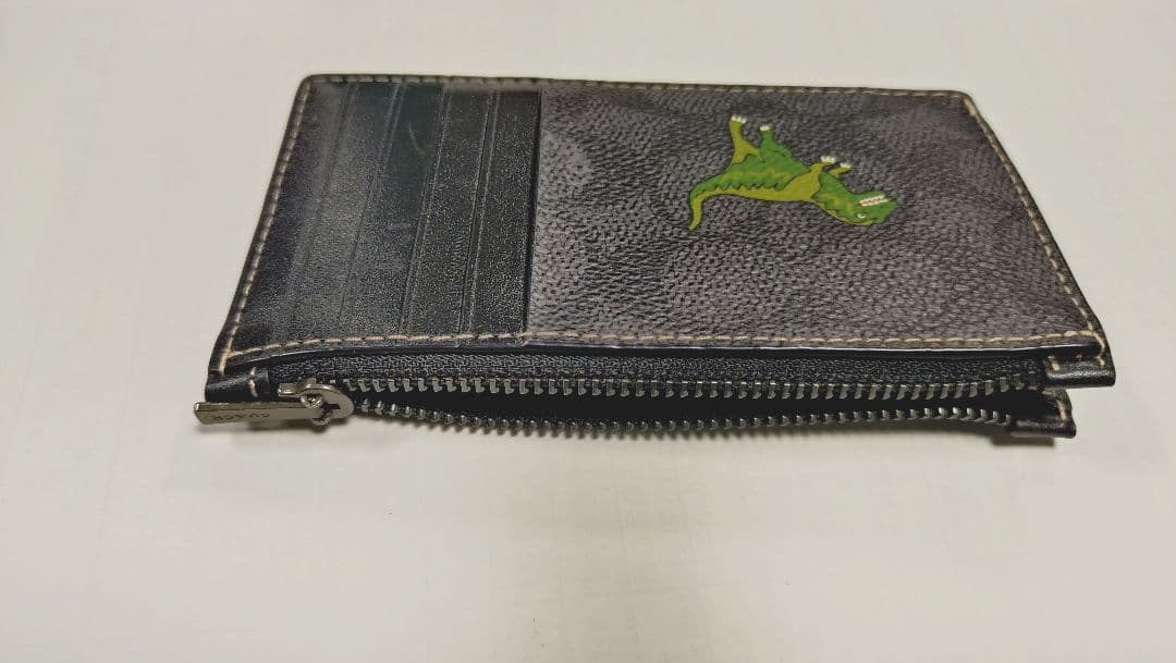 ちと様専有 COACHジップ カードケース