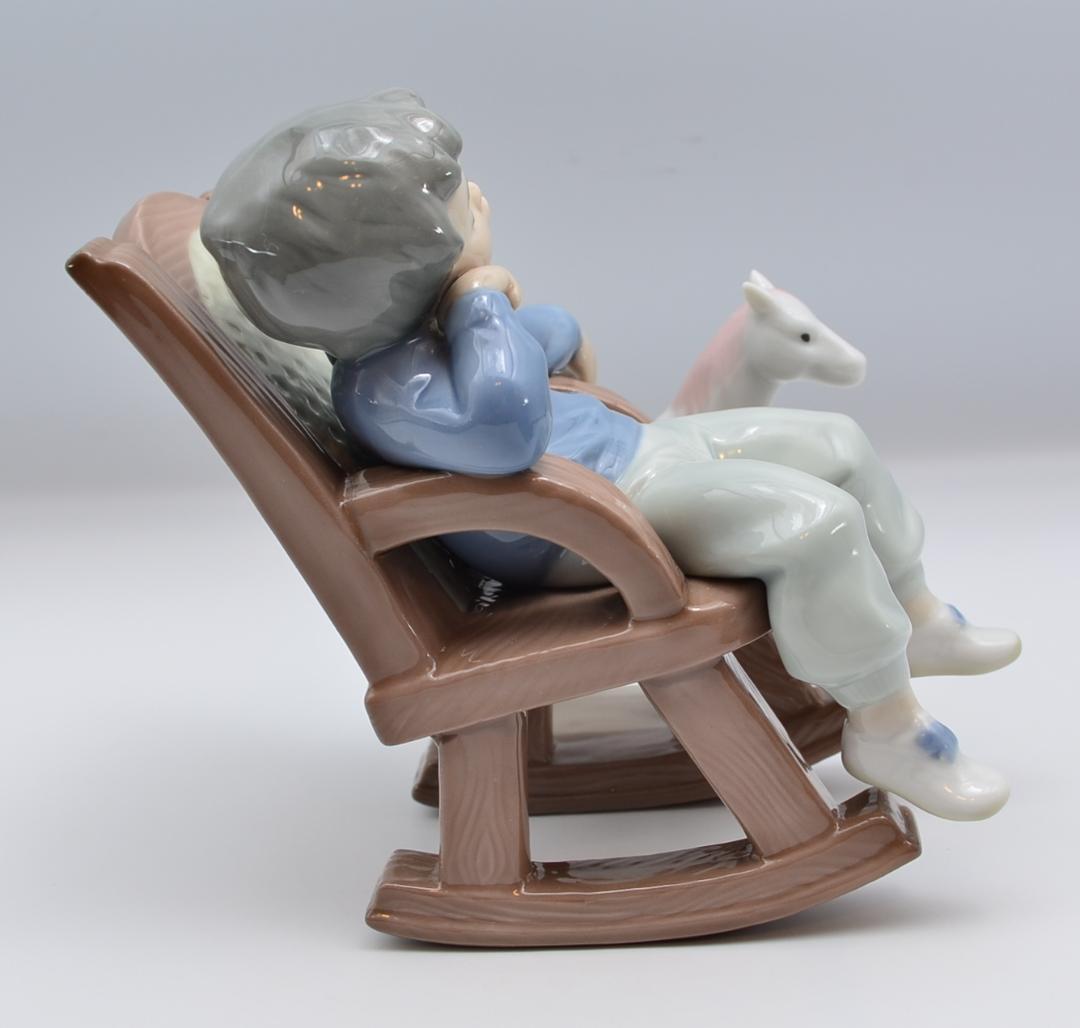 疲れちゃった　＃5846　★リヤドロ　スペイン　ポーセリン　光沢仕上げ　絶版