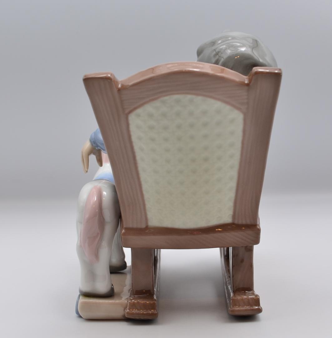 疲れちゃった　＃5846　★リヤドロ　スペイン　ポーセリン　光沢仕上げ　絶版